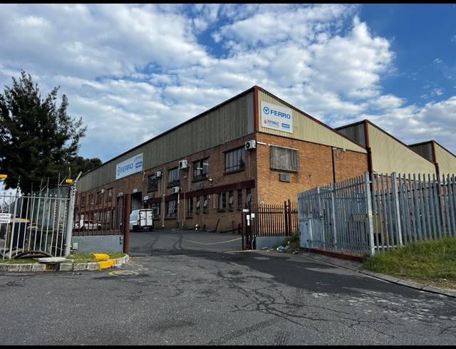 2,512M² WAREHOUSE TO LET IN BEACONVALE